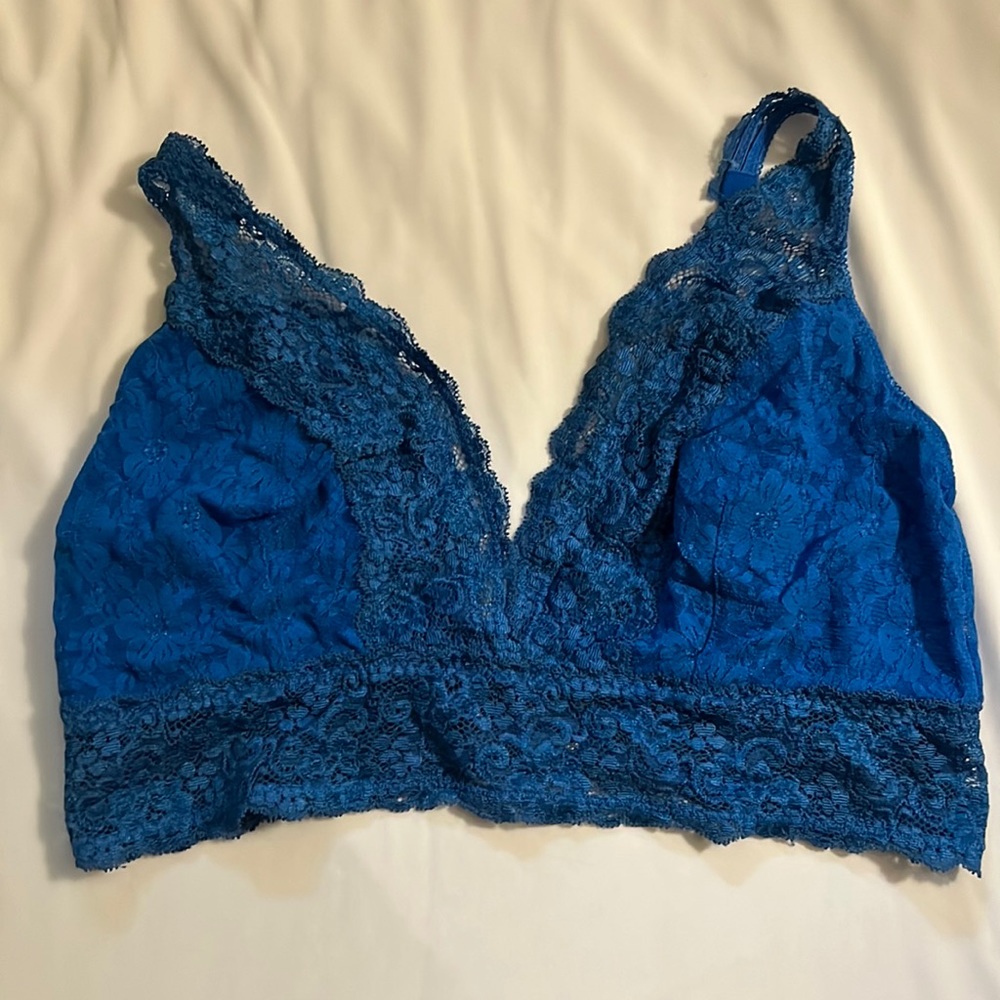 4 bralettes